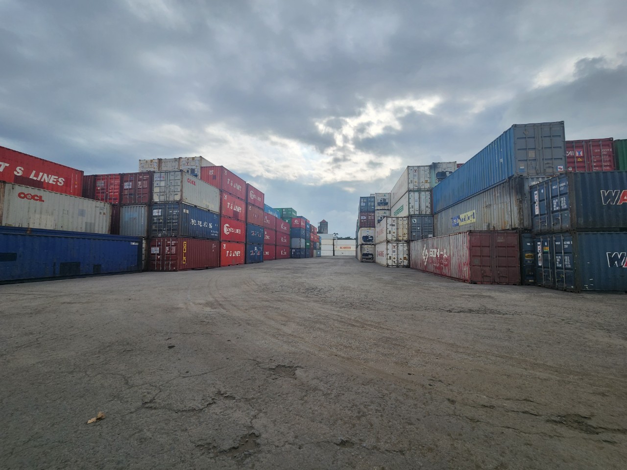 CÔNG TY CỔ PHẦN DỊCH VỤ VẬN TẢI CONTAINER HOÀNG SƠN