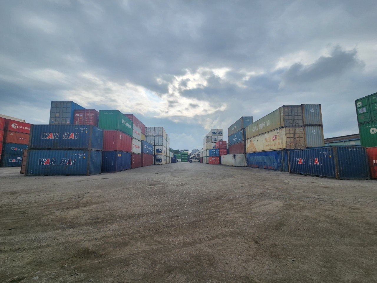 CÔNG TY CỔ PHẦN DỊCH VỤ VẬN TẢI CONTAINER HOÀNG SƠN