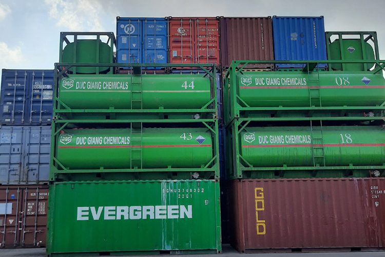 Bãi container Hoàng Sơn